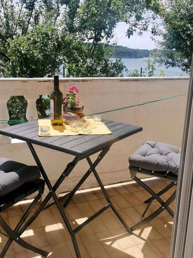 Apartments And Rooms Krstina Supetarska Draga Exterior photo