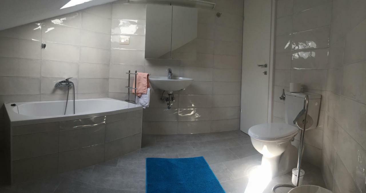 Apartments And Rooms Krstina Supetarska Draga Exterior photo